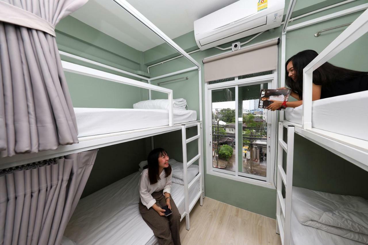 Ekanake Hostel Бангкок Экстерьер фото