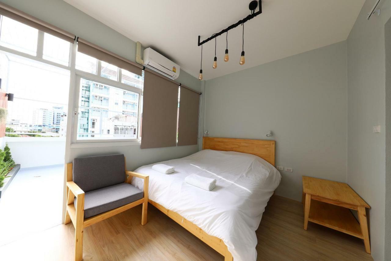 Ekanake Hostel Бангкок Экстерьер фото