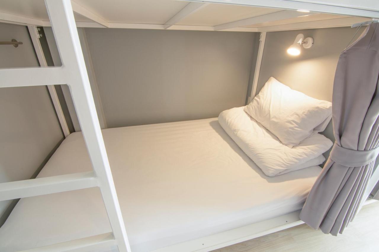 Ekanake Hostel Бангкок Экстерьер фото